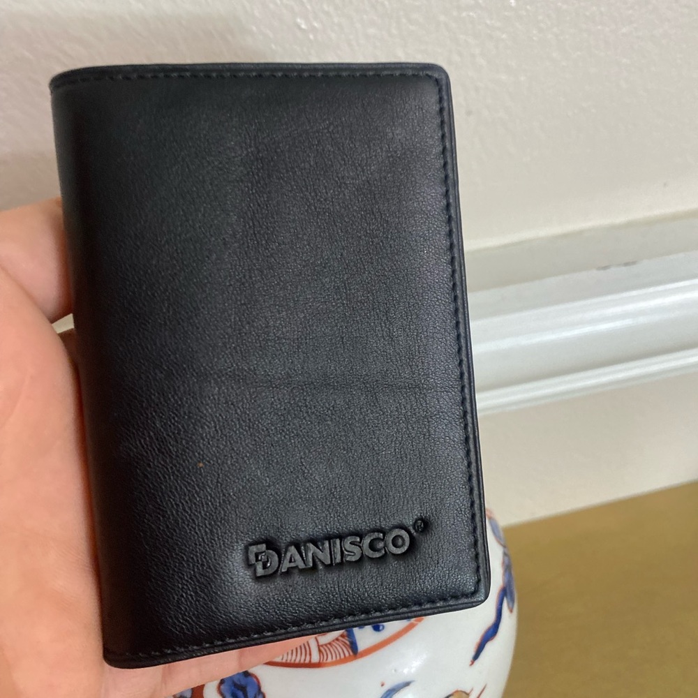 DANISCO CLASSIC LEATHER FOLD WALLET